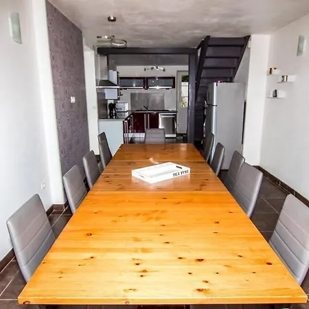 Tatil Evi La Maison Reseau Cycle Et *